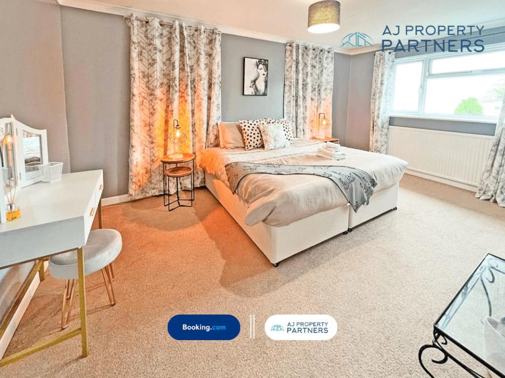 Premium Deal L Hill View Home L Last-Minute Offer L Cheltenham L Aj Properties L Perfect For Short Or Long Stays L 4Beds 4Bedrooms Kültér fotó