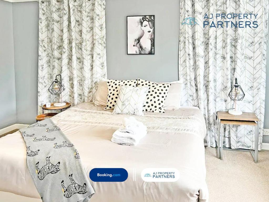 Premium Deal L Hill View Home L Last-Minute Offer L Cheltenham L Aj Properties L Perfect For Short Or Long Stays L 4Beds 4Bedrooms Kültér fotó
